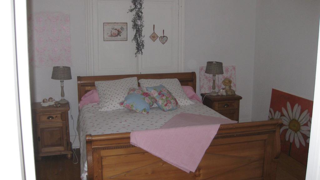 Domaine La Rose Bed & Breakfast Caylus Стая снимка